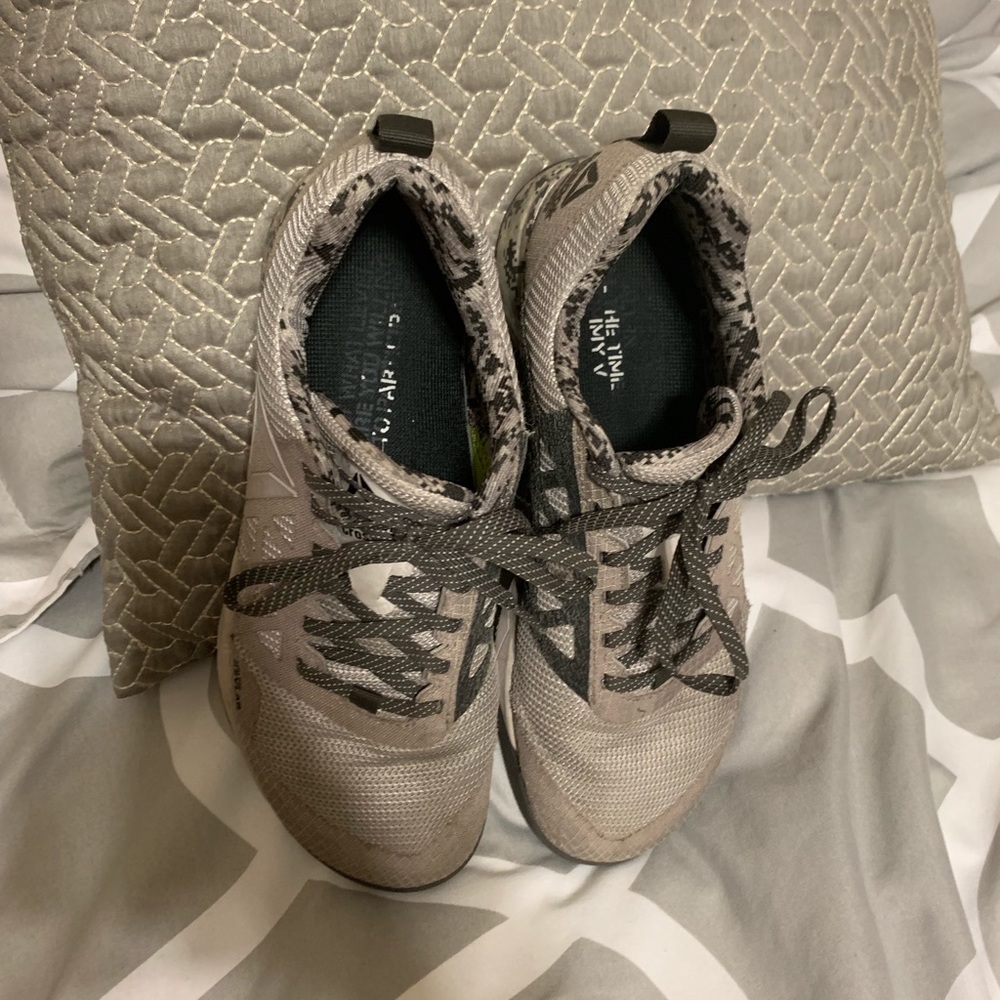 Nano 6 shoes